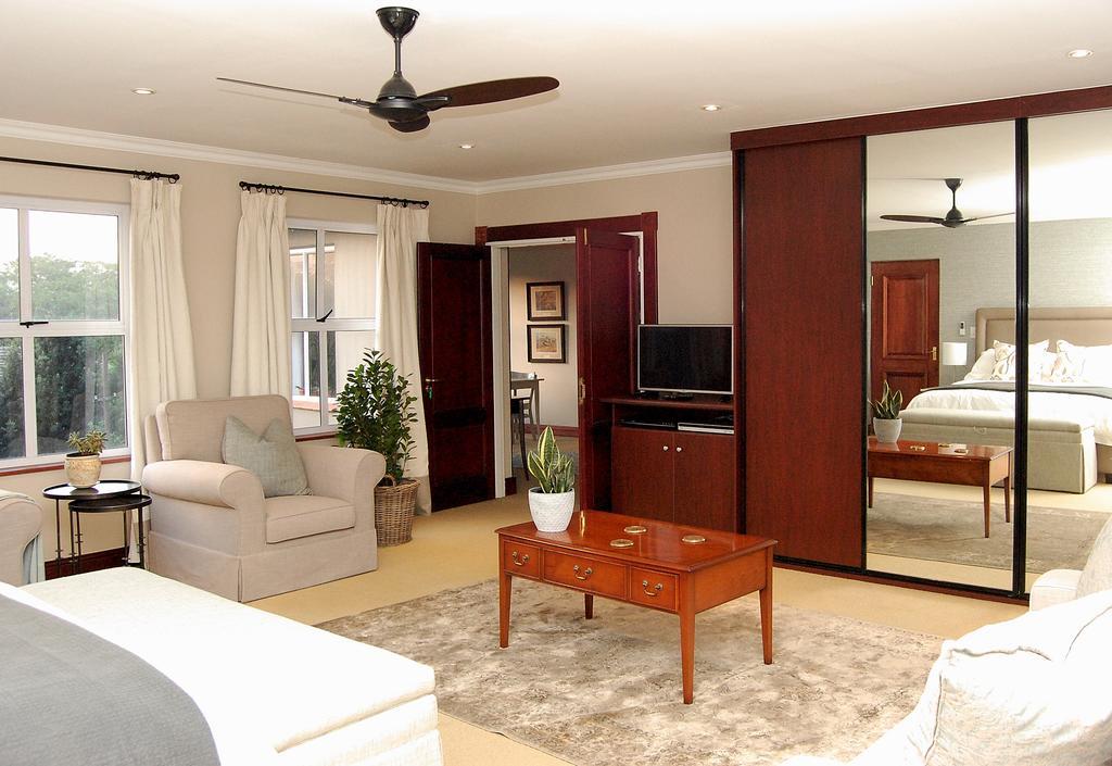 Wild Olive Executive Suite Γιοχάνεσμπουργκ Εξωτερικό φωτογραφία